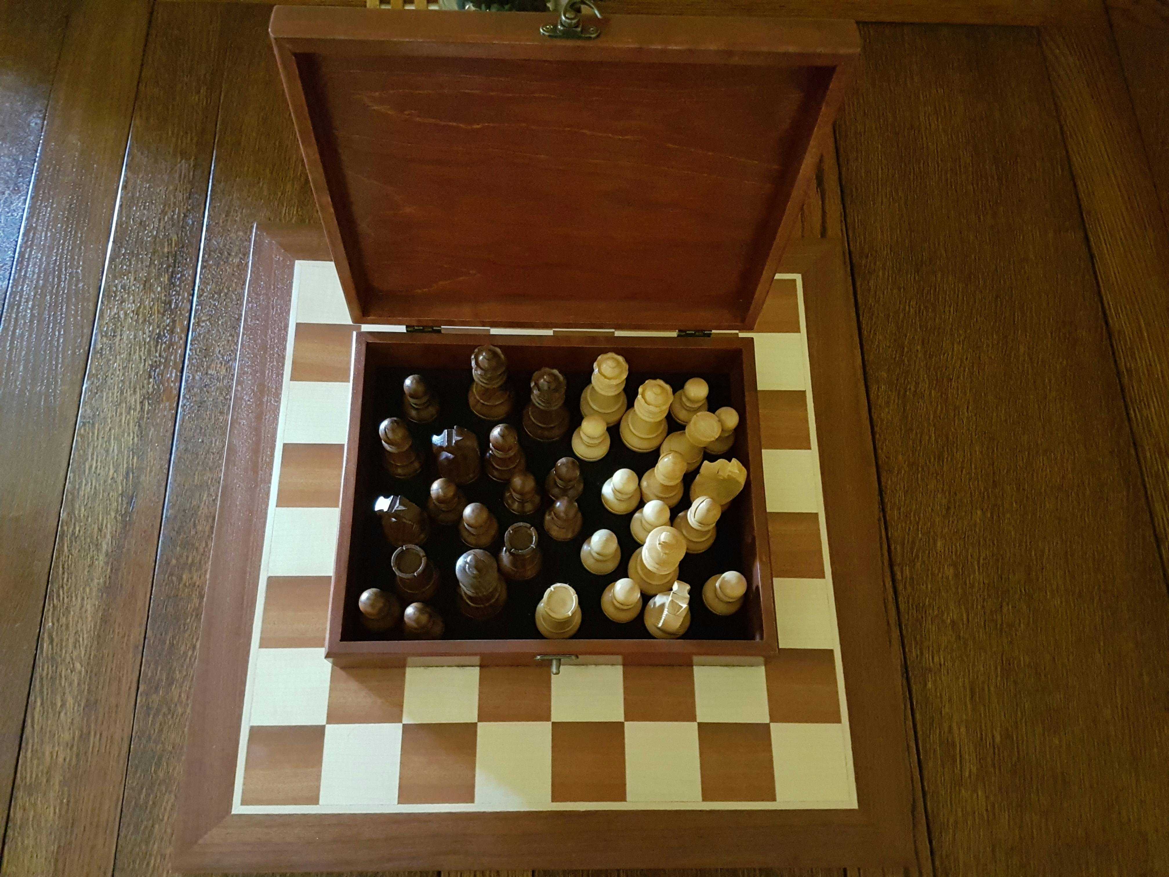 Timeless Chess Set With Storage Box Chess House